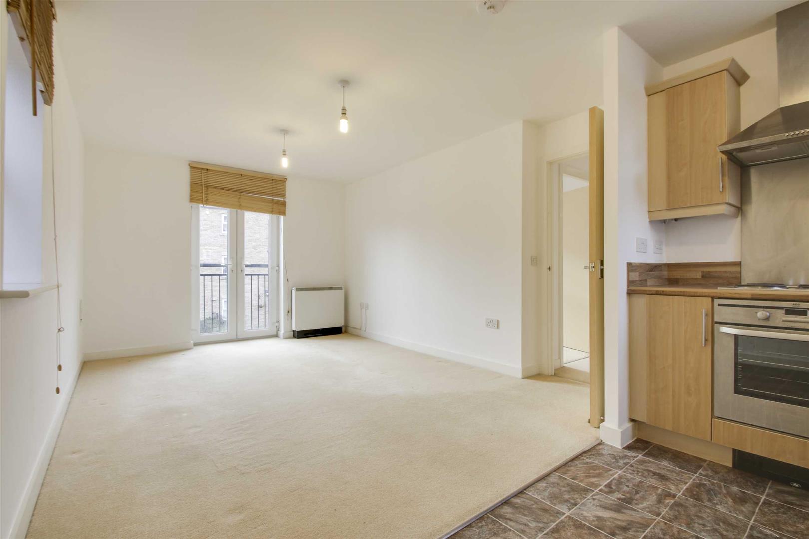 2 bed property in Alchester Court, Towcester